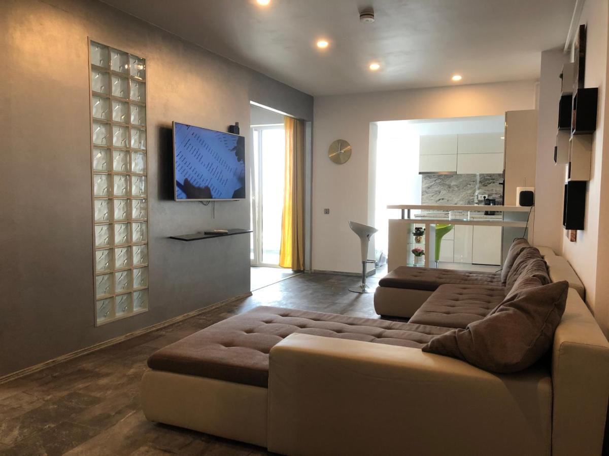 Luxury Westpark 2 Residence Lake View W6 Boekarest Buitenkant foto