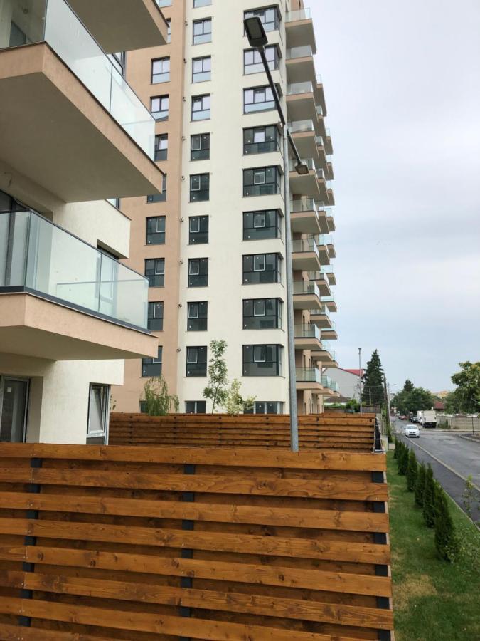 Luxury Westpark 2 Residence Lake View W6 Boekarest Buitenkant foto